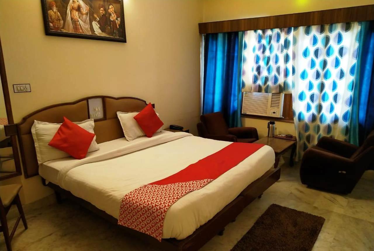 Hotel Vinayakam Udaipur Ngoại thất bức ảnh