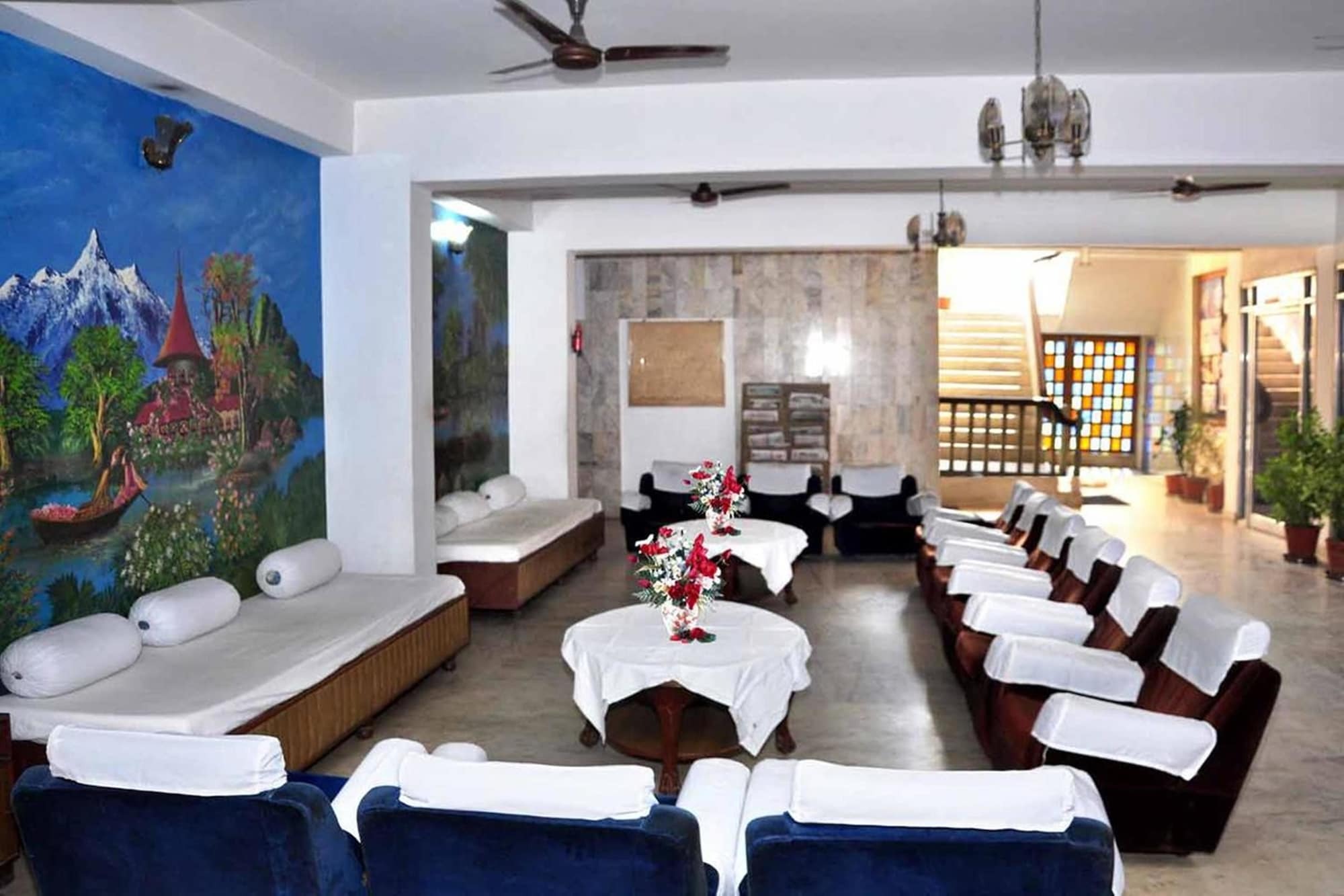 Hotel Vinayakam Udaipur Ngoại thất bức ảnh